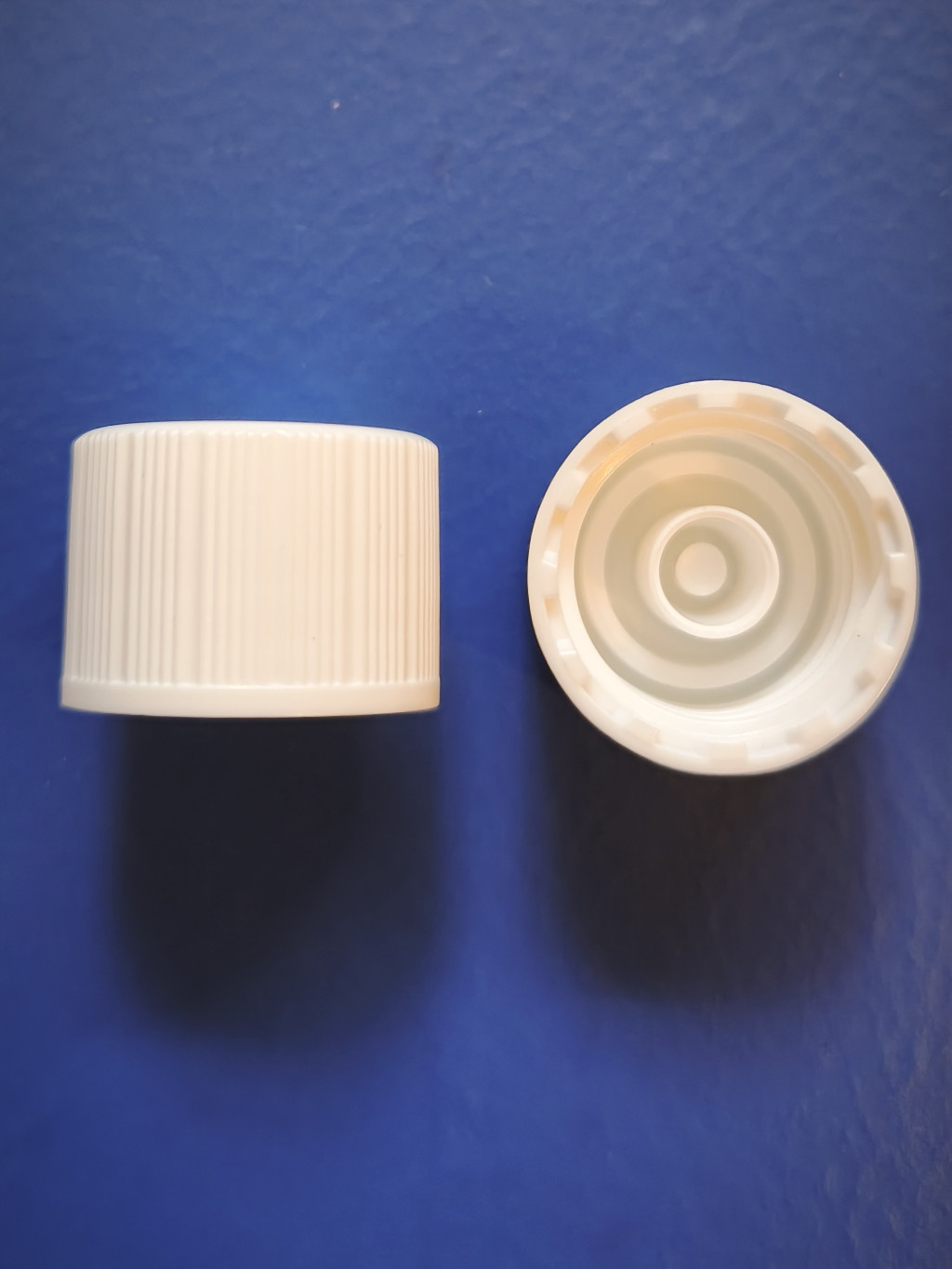 Image of Gyógyszeres üvegre kupak, DIN 18