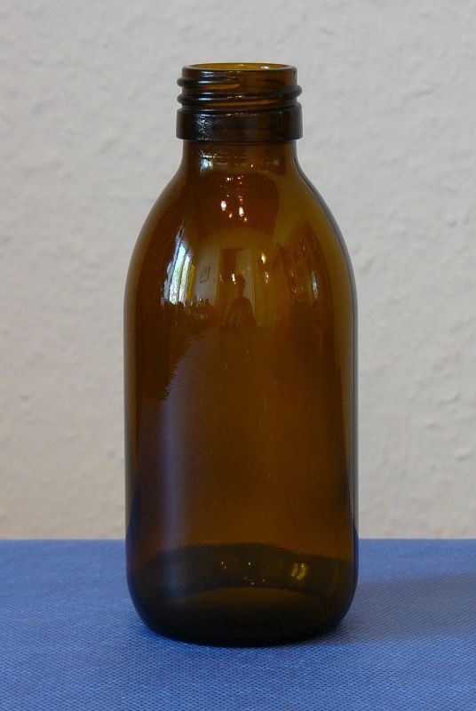 Image of Gyógyszeres üveg DIN 28, 500 ml (32 db/tálca) TÁLCÁS