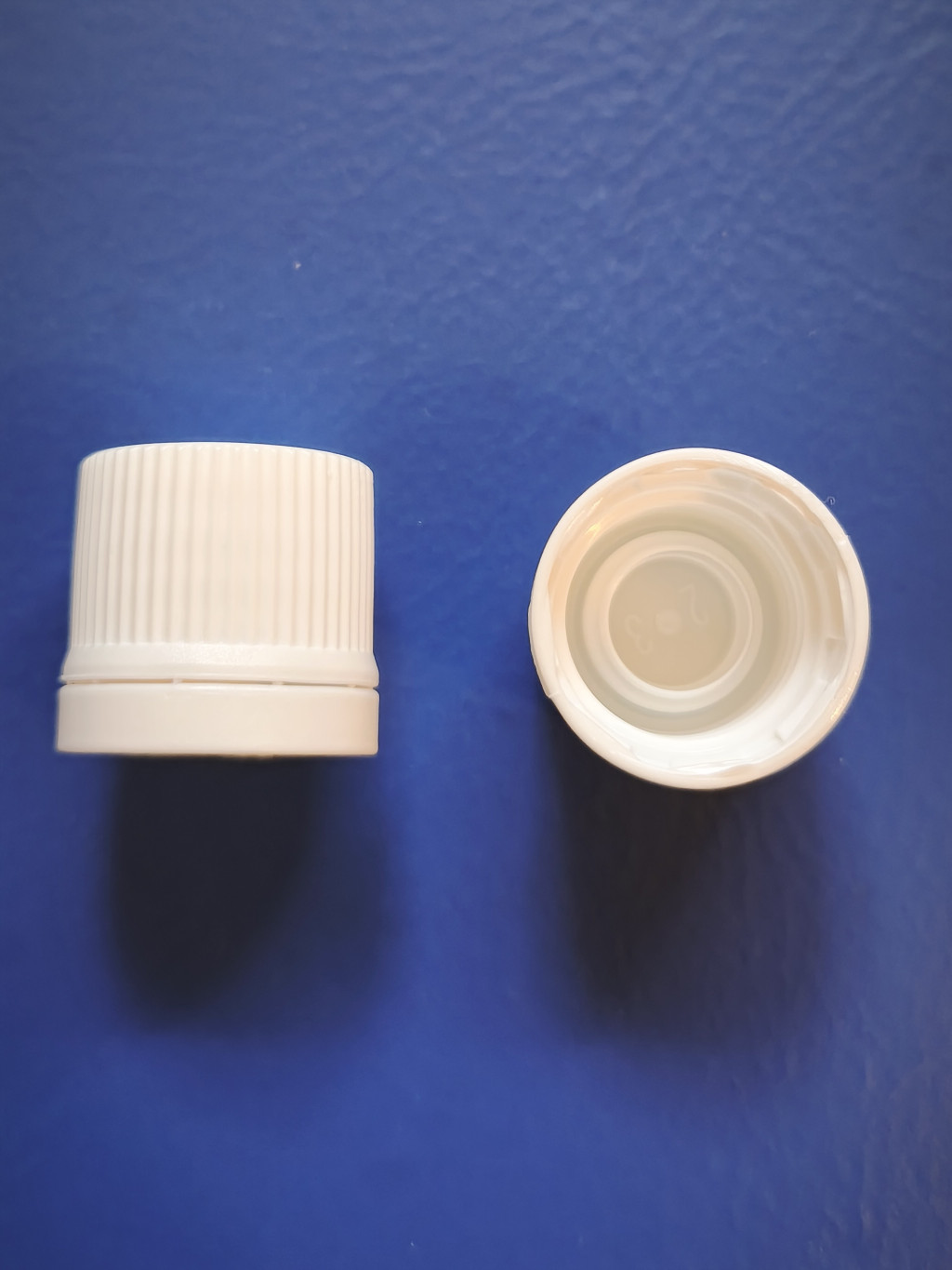 Image of Gyógyszeres üvegre kupak, DIN 18, garanciazáras